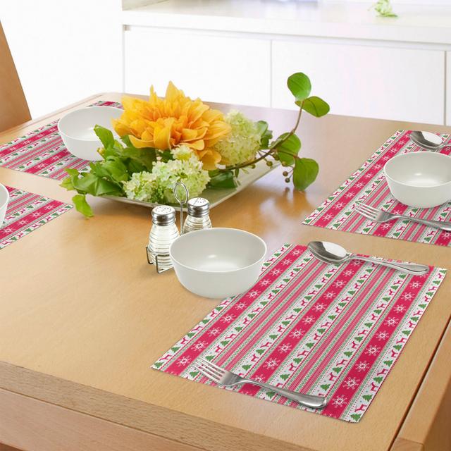 Platzdeckchen 4er Set, Needlework Style Xmas, Pink Lime Green White (Set of 4) Die Saisontruhe on Productcaster.