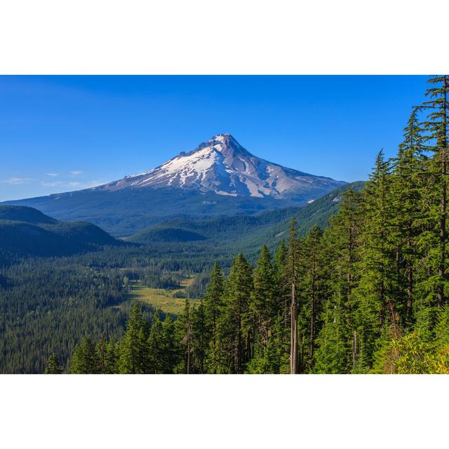 Beautiful Vista of Mount Hood in Oregon, USA. Union Rustic Size: 20cm H x 30cm W x 3.8cm D on Productcaster.