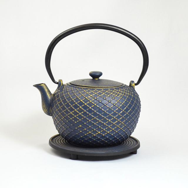 smaajette teapot "Blosse", 0,9 l Bloomsbury Market Colour: Blue on Productcaster.