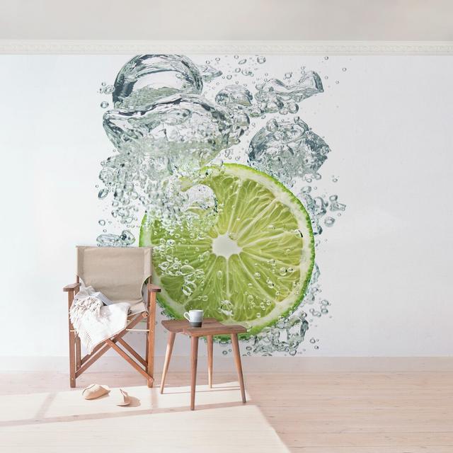 Lime Bubbles Semi-Gloss Wallpaper Roll East Urban Home Size: 4.32m x 290cm on Productcaster.