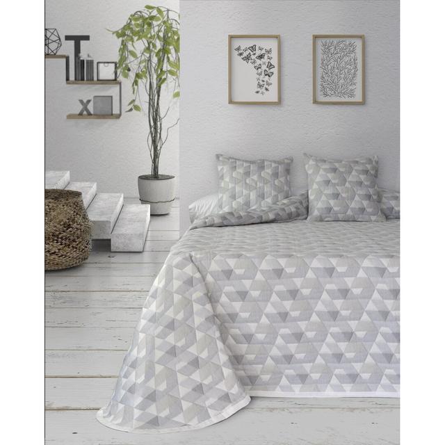 Wednesbury Throw Corrigan Studio Colour: Grey, Size: 270 x 270 cm Bedspread on Productcaster.