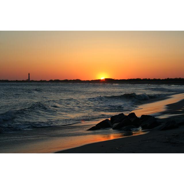 Beach by WilliamSherman - No Frame Art Prints on Canvas Beachcrest Home Size: 30cm H x 46cm W on Productcaster.