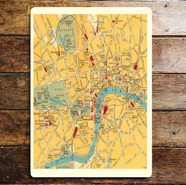 London Map Vintage Thames Metal Wall Sign East Urban Home Size: 40cm H x 28cm W on Productcaster.