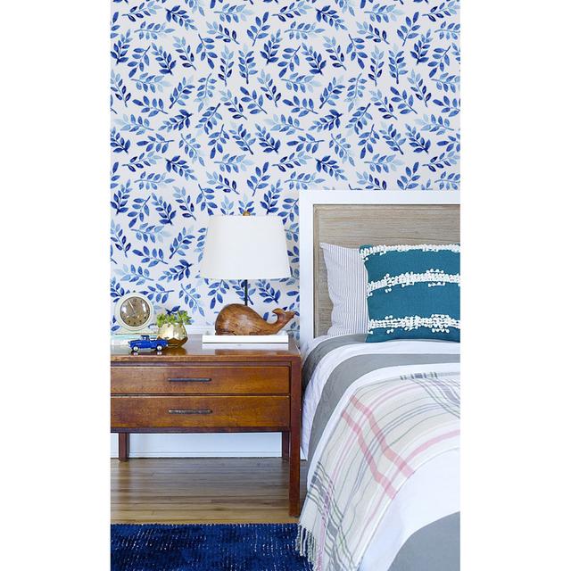 Stevensville Leaves Wallpaper ClassicLiving Size: 250 x 104cm on Productcaster.