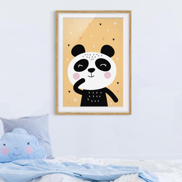 Gerahmter Fotodruck Der glückliche Panda East Urban Home Rahmenoptionen: Naturbelassene Eiche, Größe: 55 cm H x 40 cm B on Productcaster.