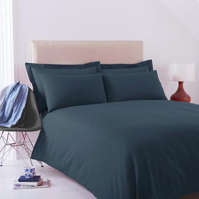 Margret Bed Skirt 144 Bed Valance Zipcode Design Colour: Navy, Size: King (5') on Productcaster.