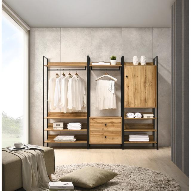 Garderobenschrank Brant LoftDesigns Farbe: Beige on Productcaster.