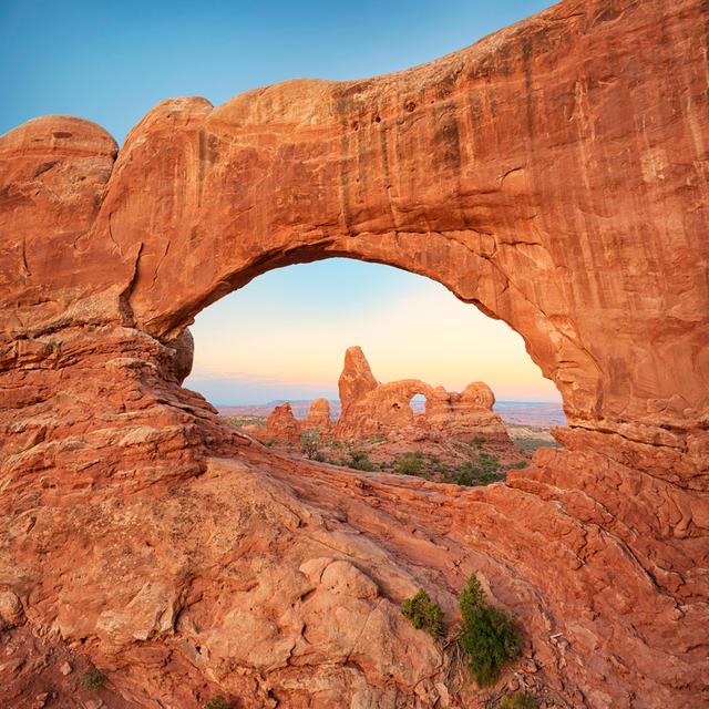 Arches National Park - Kunstdrucke auf Leinwand - Wrapped Canvas Natur Pur Größe: 61 cm H x 91 cm B x 3,8 cm T on Productcaster.