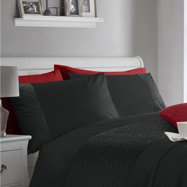 Paarth Microfibre Duvet Cover Set 17 Stories on Productcaster.