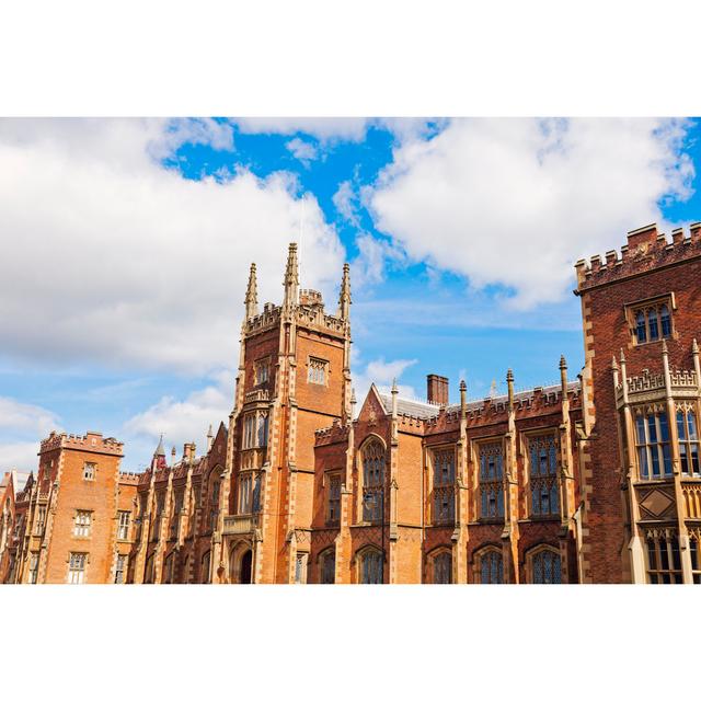 Queen's University Of Belfast - Kunstdrucke auf Leinwand - Wrapped Canvas 17 Stories Größe: 60 cm H x 40 cm B x 1,8 cm T on Productcaster.