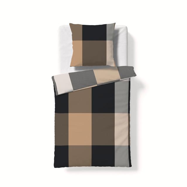 Lech Flannel Chequered Duvet Cover Set with Pillow Shams Fleuresse on Productcaster.