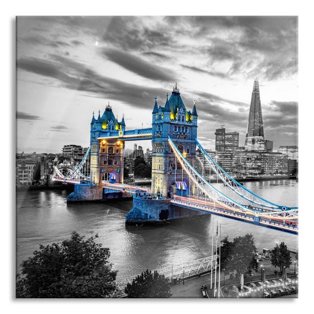 Glasbild Illuminated Tower Bridge in the Evening, Black and White Detail Ebern Designs Größe: 80 cm H x 80 cm B x 0.4 cm T on Productcaster.