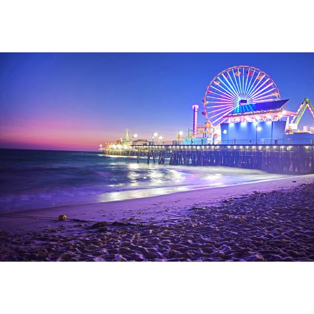 Santa Monica Pier At Night House of Hampton Size: 30cm H x 46cm W x 3.8cm D on Productcaster.