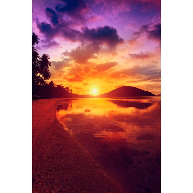 Sunset in tropical paradise House of Hampton Size: 122cm H x 81cm W on Productcaster.