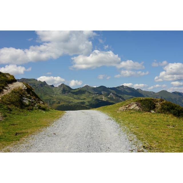 Mountain Trail by Vasco Rossi - Wrapped Canvas Photograph Alpen Home Size: 51cm H x 76cm W on Productcaster.