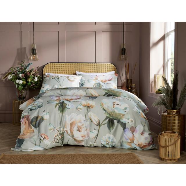 Pressley Cotton Floral Duvet Cover with Pillowcases Lark Manor Size: Queen Duvet Cover + 2 Pillowcases on Productcaster.