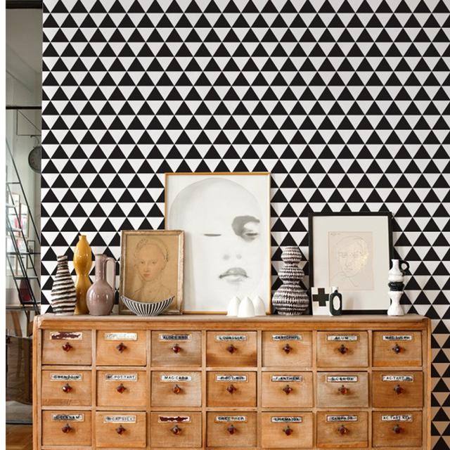 Layni Geometric Wallpaper Latitude Run Size: 416 x 254cm on Productcaster.