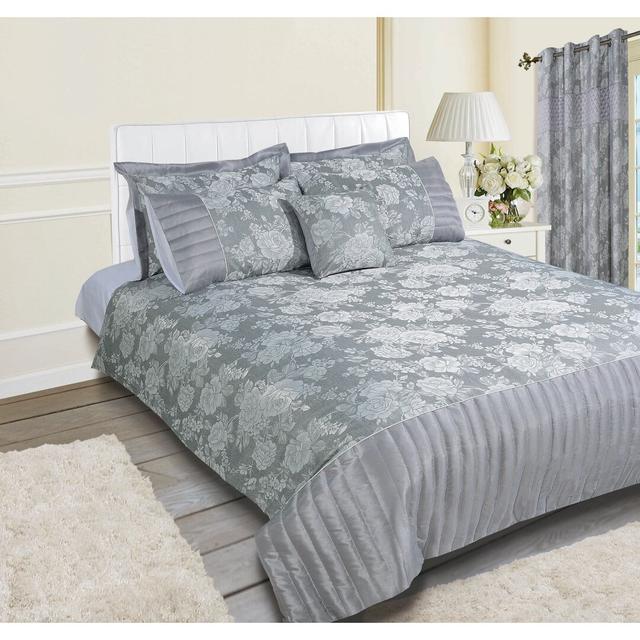 Crawfordsland Polyester Cotton / Polyester 140 TC Duvet Cover Set Ophelia & Co. Colour: Silver/Grey, Size: Super King - 1 Standard Pillowcase on Productcaster.