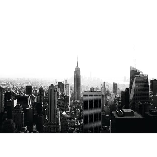 New York City Buildiings In Black In White - Wrapped Canvas Art Prints Latitude Run Size: 30cm H x 46cm W on Productcaster.