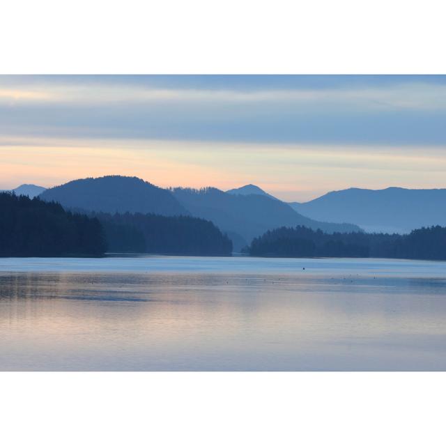 Dawn At Tofino by Aimintang - No Frame Art Prints on Canvas Beachcrest Home Size: 51cm H x 76cm W on Productcaster.