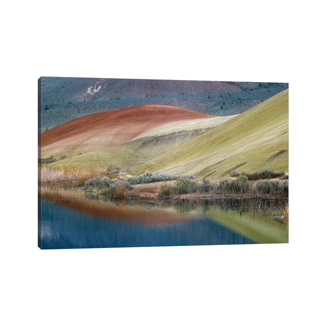 Painted Hills Reflected In Water, John Day Fossil Beds National Monument, Oregon von Tim Fitzharris - Gallery-Wrapped Canvas Giclée on Canvas Alpen Ho on Productcaster.