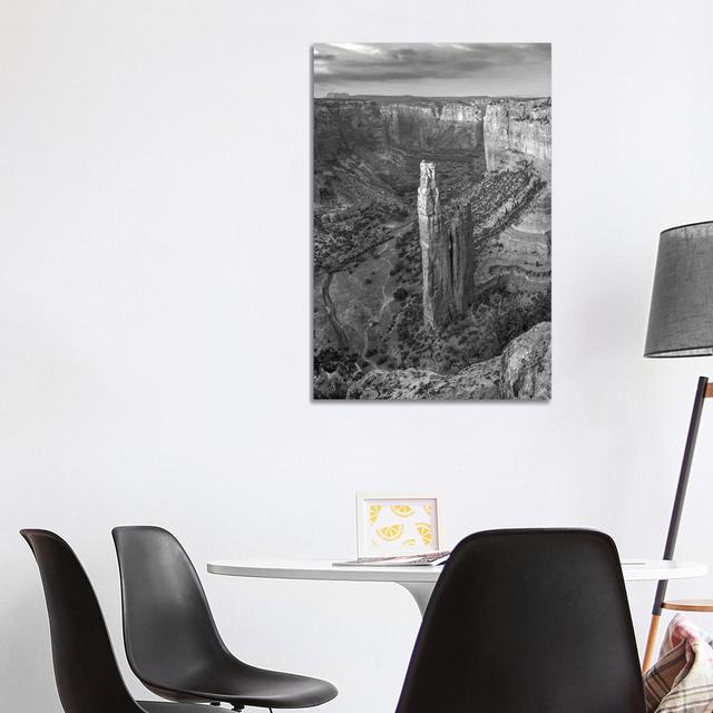 Spider Rock, Canyon De Chelley, Arizona von Tim Fitzharris - Gallery-Wrapped Canvas Giclée Gracie Oaks Größe: 101,06 cm H x 66,04 cm B x 3,81 cm T, Fo on Productcaster.