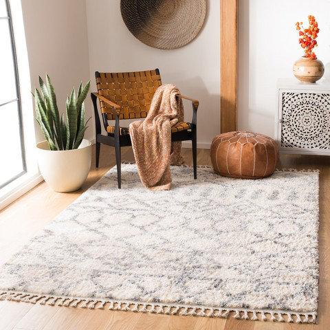 Barlow Hooked Cream Rug Bloomsbury Market Rug Size: Rectangle 160 x 230cm on Productcaster.