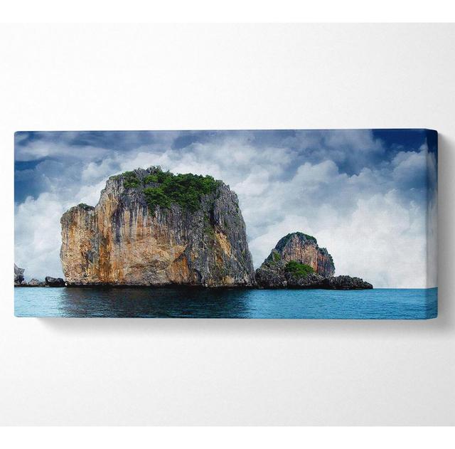 Wrapped Canvas Art Prints Union Rustic Size: 40.6cm H x 101.6cm W on Productcaster.