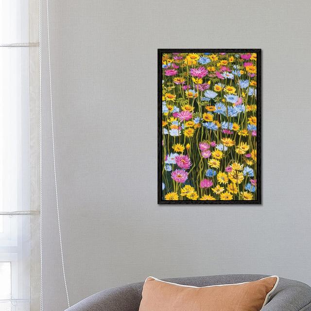 Wall Of Flowers von Marina Strijakova - Galerie-verpackte Leinwand Giclée auf Leinwand Lark Manor Größe: 66,04 cm H x 45,72 cm B, Format: Schattenfuge on Productcaster.