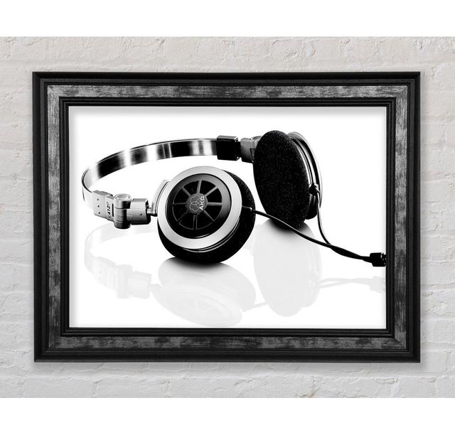 Headphones - Print Bright Star Size: 59.7cm H x 84.1cm W x 8cm D on Productcaster.