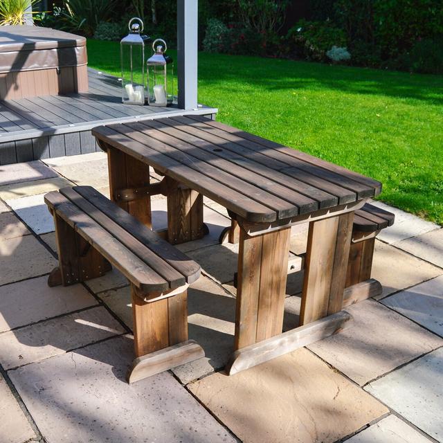 Wampler Rectangular 4 - Person Picnic Table Natur Pur Colour: Rustic Brown, Size: 72cm H x 150cm W x 158cm D on Productcaster.