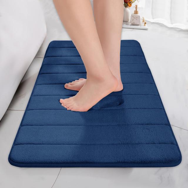 Nequan Rectangle Non-Slip Bath Mat 17 Stories Size: 40cm W X 60cm L, Colour: Blue on Productcaster.