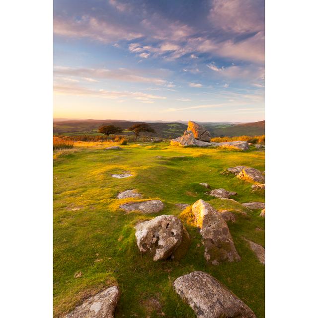 Combe Stein Tor Alpen Home Größe: 90 cm H x 60 cm B on Productcaster.