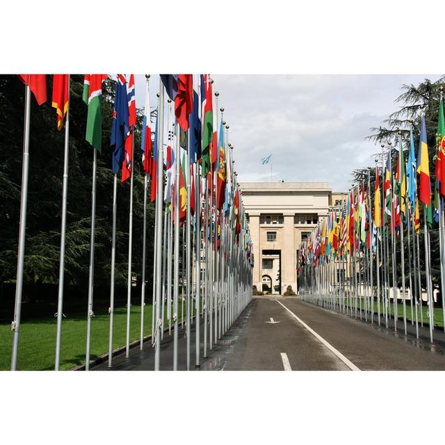 United Nations, Geneva by Tupungato - Wrapped Canvas Photograph 17 Stories Size: 61cm H x 91cm W on Productcaster.