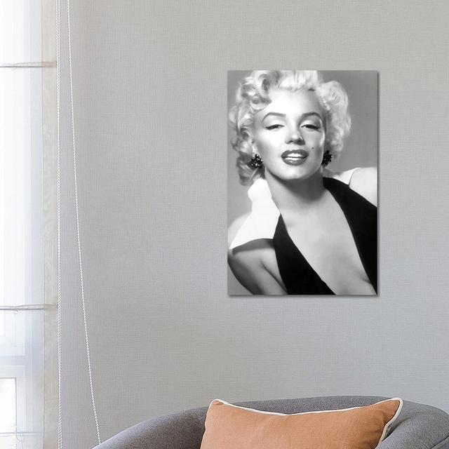 Classic Marilyn Monroe Pose II by Radio Days - Print on Canvas George Oliver Size: 66.04cm H x 45.72cm W x 3.81cm D, Format: Wrapped Canvas on Productcaster.