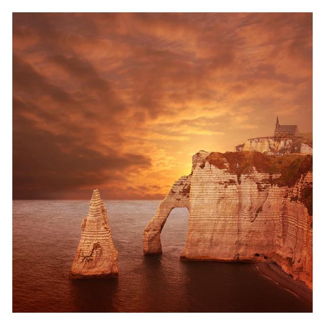 Matt Fototapete Sonnenaufgang in Étretat 1,92 m x 192 cm East Urban Home Größe: 288 cm L x 288 cm B on Productcaster.