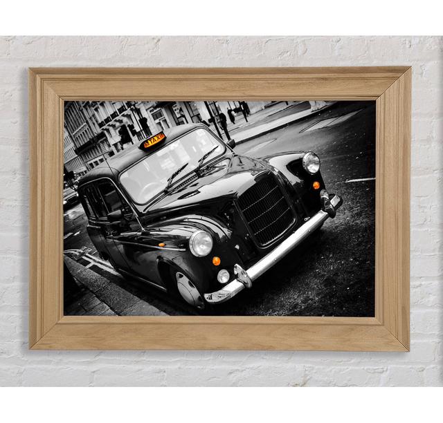 London Black Cab 1 - Druck Bright Star Größe: 59,7 cm H x 84,1 cm B x 8 cm T on Productcaster.