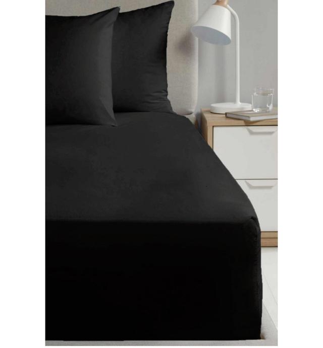 Himzo 180 Thread Count Fitted Sheet 17 Stories Size: Super King (6') on Productcaster.