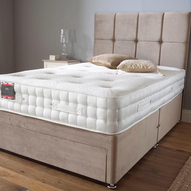 Arlette Divan Bed Set Fairmont Park Colour: Silver Linen, Size: Small Double, Storage Type: No Storage on Productcaster.