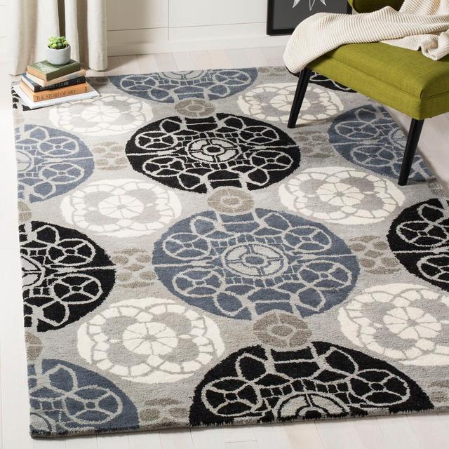 Mclean Handmade Tufted Wool Grey/Black Rug Bloomsbury Market Rug Size: Rectangle 121 x 182cm on Productcaster.