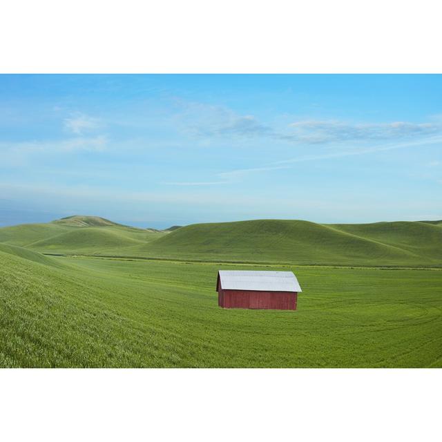 Barn Scene VI by James McLoughlin - Wrapped Canvas Print August Grove Size: 81cm H x 122cm W on Productcaster.