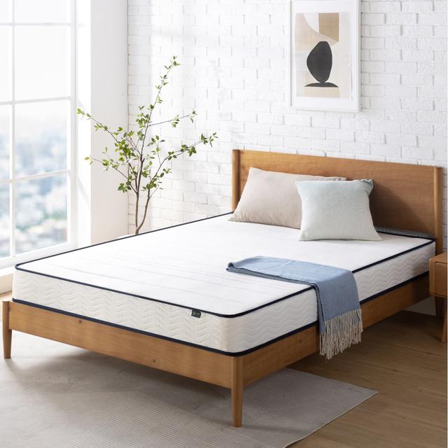 spring mattress - Tight top medium firmness mattress - Euro top design mattress with multiple layers White Noise Size: Double (4'6) on Productcaster.