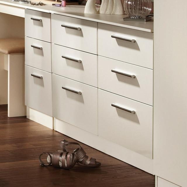 Fully Assembled Lyman 6 Drawer 112Cm W Chest Marlow Home Co. Colour: Vanilla on Productcaster.