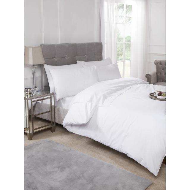 180 Thread Count Cotton Blend Percale Fitted Sheet Symple Stuff Size: Single (3'), Colour: White on Productcaster.