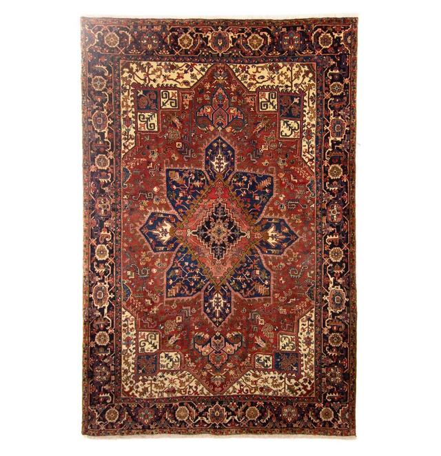 Spivey Persian Rug Latitude Vive on Productcaster.