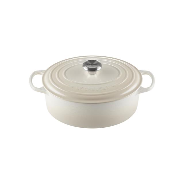 Ovaler Bräter Signature aus Gusseisen Le Creuset Farbe: Meringue, Größe: 29 cm / 4,7 L on Productcaster.