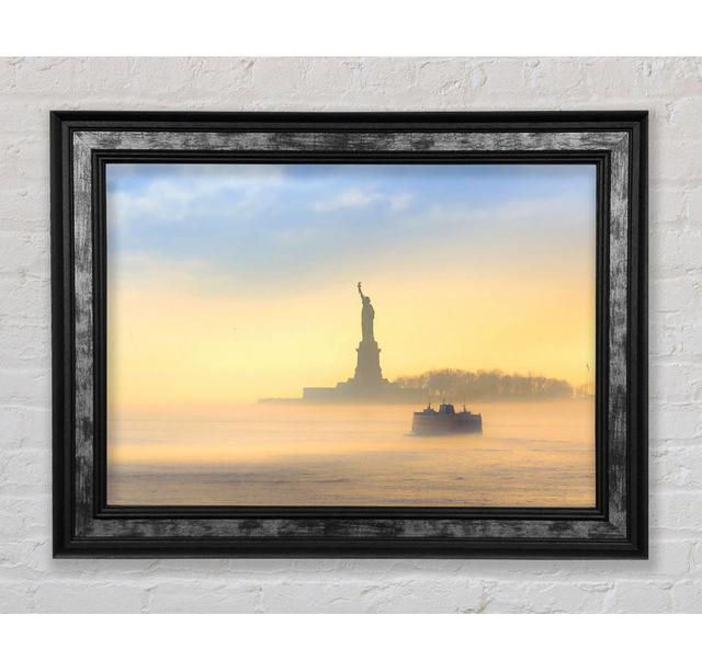 Gerahmtes Leinwandbild Mist Over The Statue Of Liberty Haus am Meer Größe: 29,7 cm H x 42 cm B x 8 cm T on Productcaster.