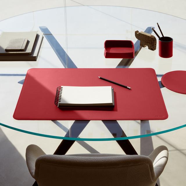 Hermes Desk Pad Eglooh Colour: Ferrari Red on Productcaster.