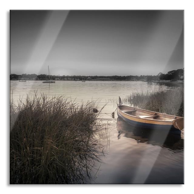 Glasbild Sailboats at the Coast Union Rustic Größe: 60 cm H x 60 cm B x 0.4 cm T on Productcaster.