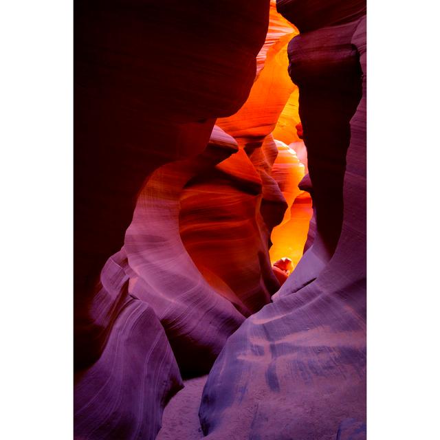 Lower Antelope Canyon - Kunstdrucke auf Leinwand 17 Stories Größe: 122 cm H x 81 cm B x 3,8 cm T on Productcaster.